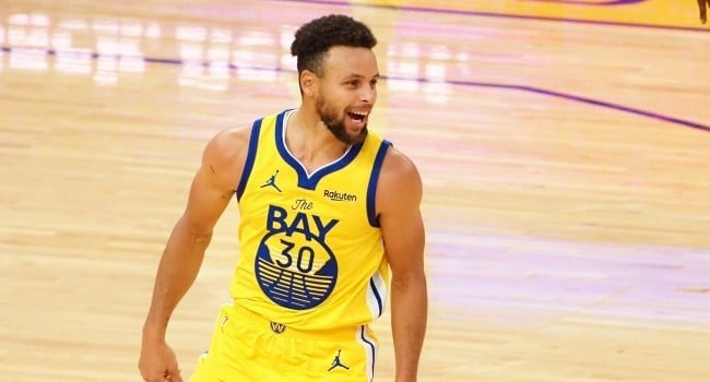 Oyunu Büken Adam Stephen Curry kapak fotoğrafı