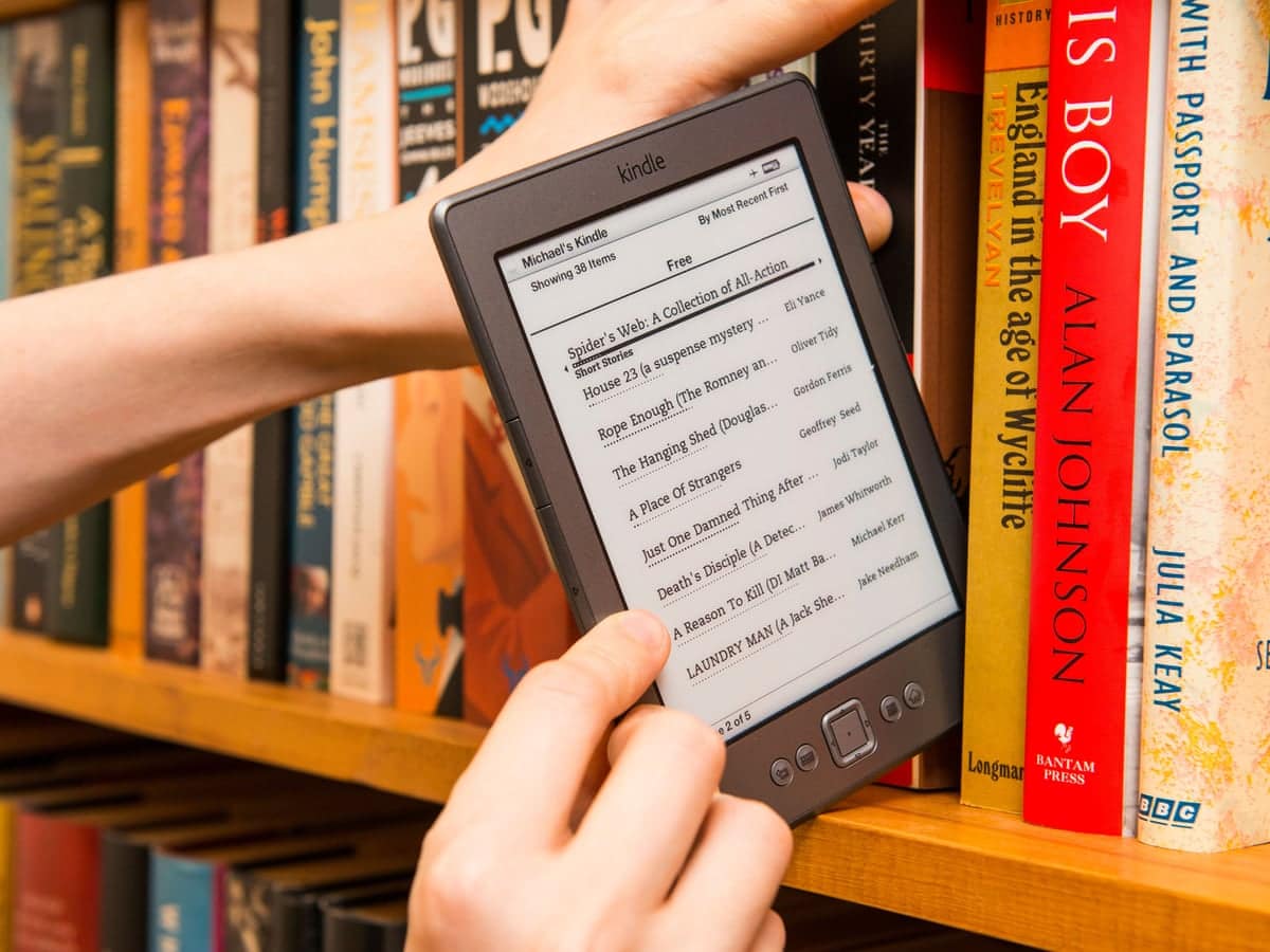 Türkiye'de e-Kitap Neden Gelişmiyor? kapak fotoğrafı
