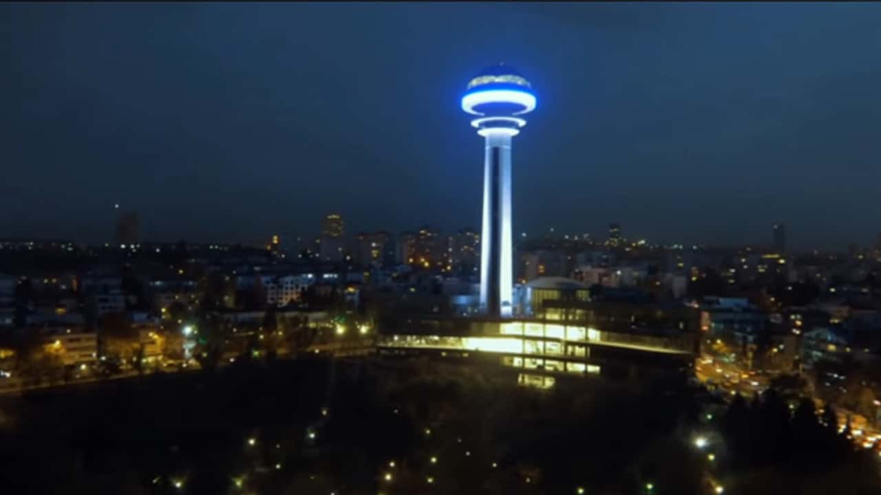 SALI RUTİNİ NOTLARI VE BUKOWSKI ÜZERİNE kapak fotoğrafı