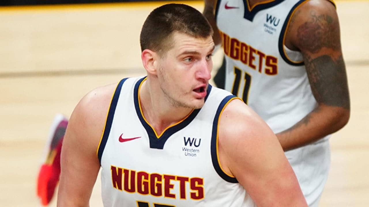 Nikola Jokic: The Joker Parkede kapak fotoğrafı