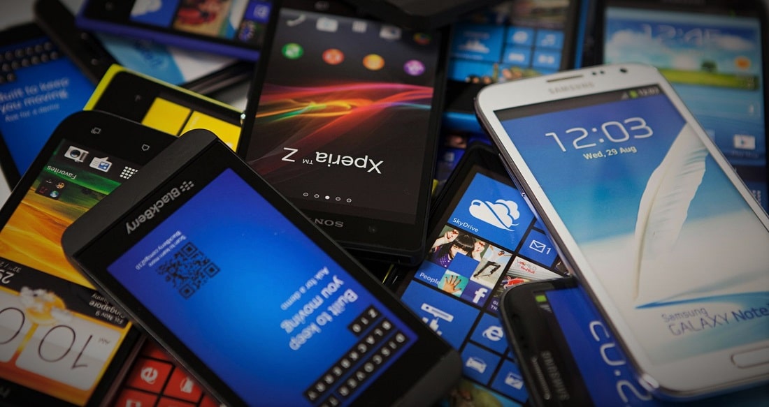 Akıllı Telefon "Yapamayan" 5 Büyük Firma kapak fotoğrafı