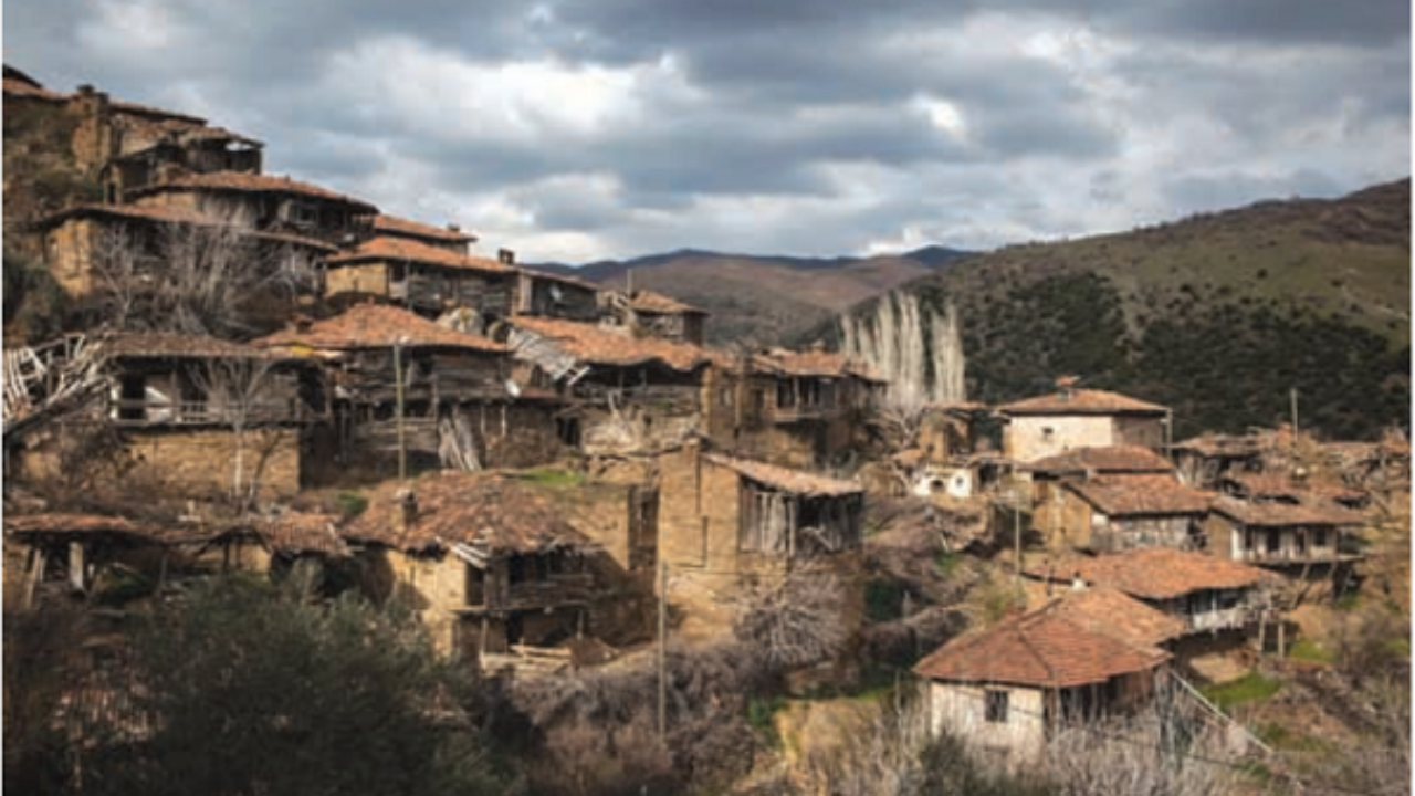 BİR ÖĞRETMEN GÖZÜYLE DOĞU ANADOLU kapak fotoğrafı