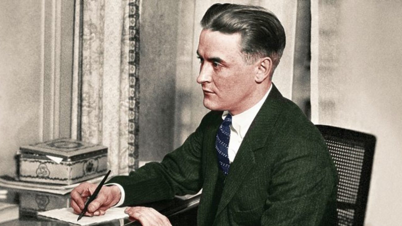 Buruktur Gece ile Fitzgerald Ne anlatıyor? kapak fotoğrafı